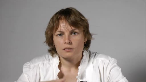Почему женщины живут дольше мужчин?